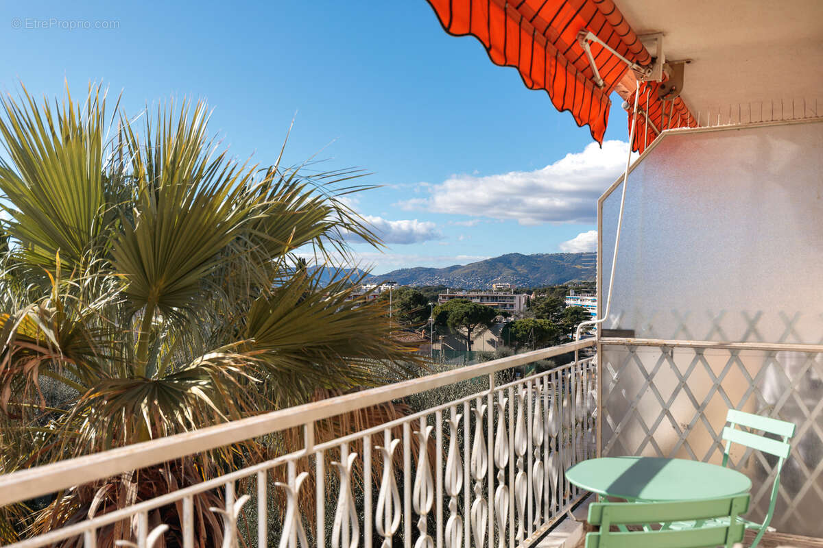 Appartement à LE CANNET