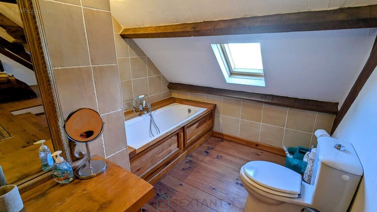 Maison à NOYAL-PONTIVY