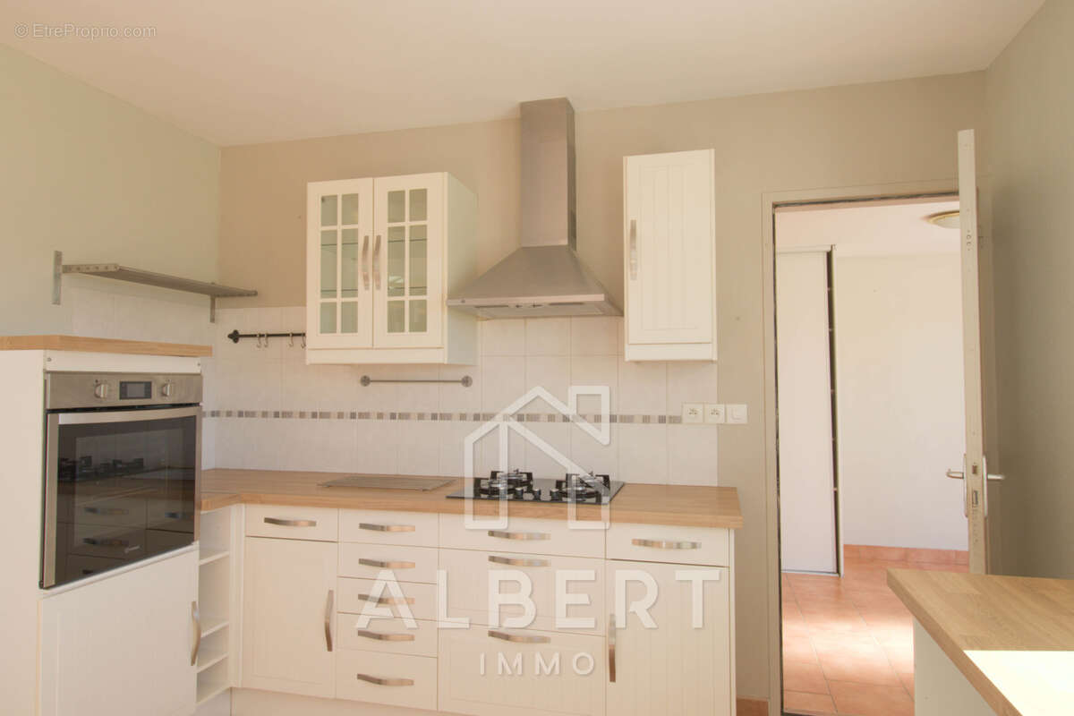 Maison à LONGUE-JUMELLES