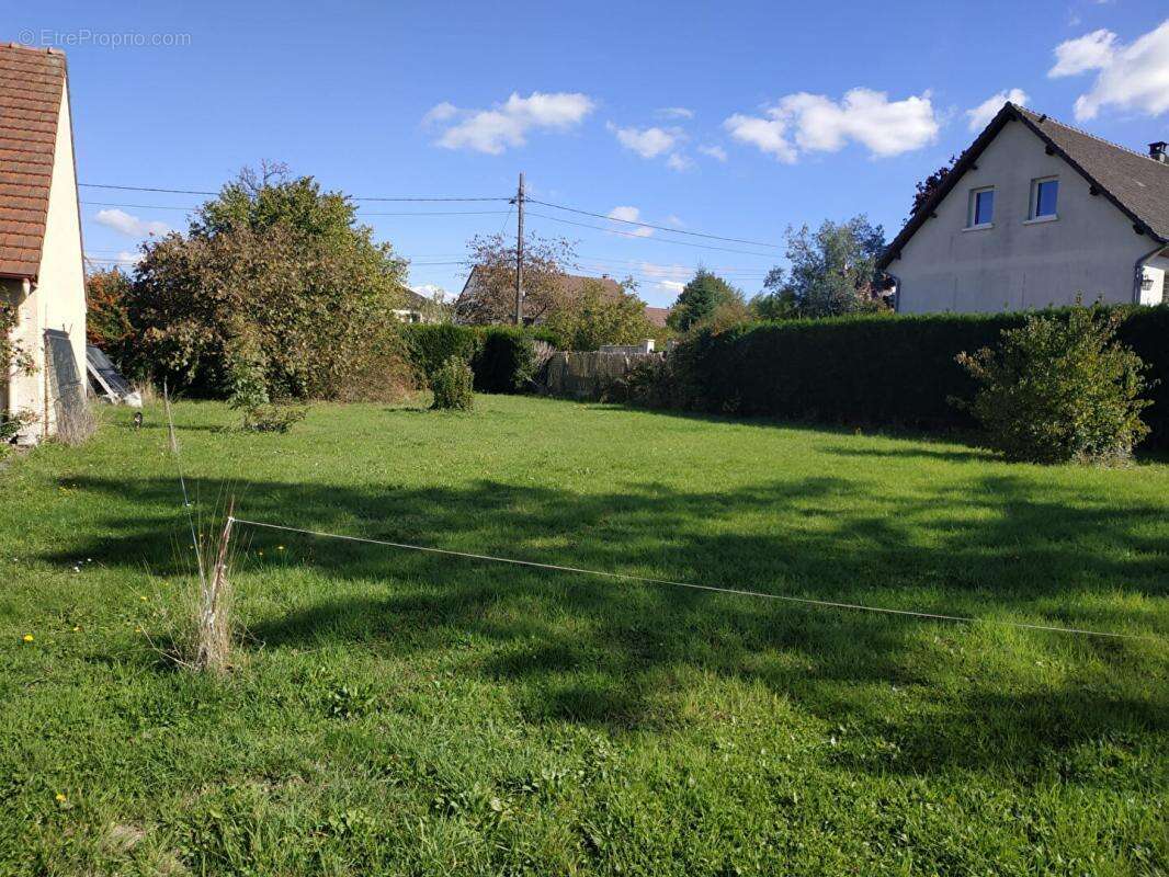 Terrain à BURES-SUR-YVETTE