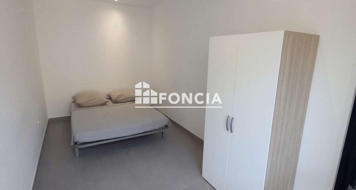 Appartement à MARSEILLE-2E