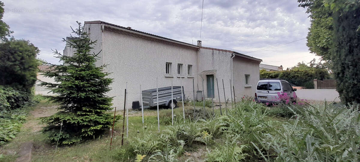 Maison  143 m2 le thor - photo 2
