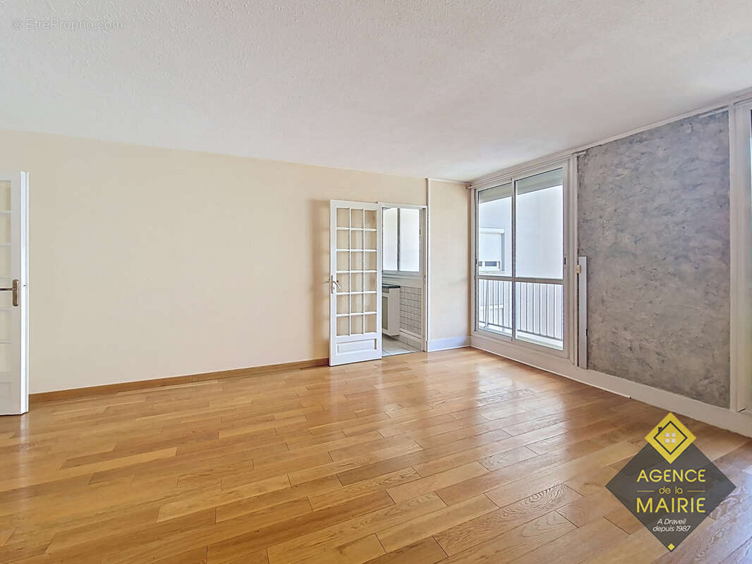 Appartement à QUINCY-SOUS-SENART