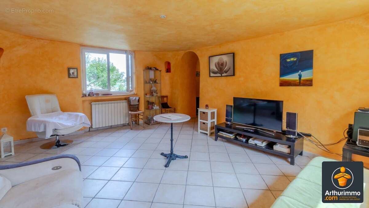 Maison à SAINTE-CATHERINE
