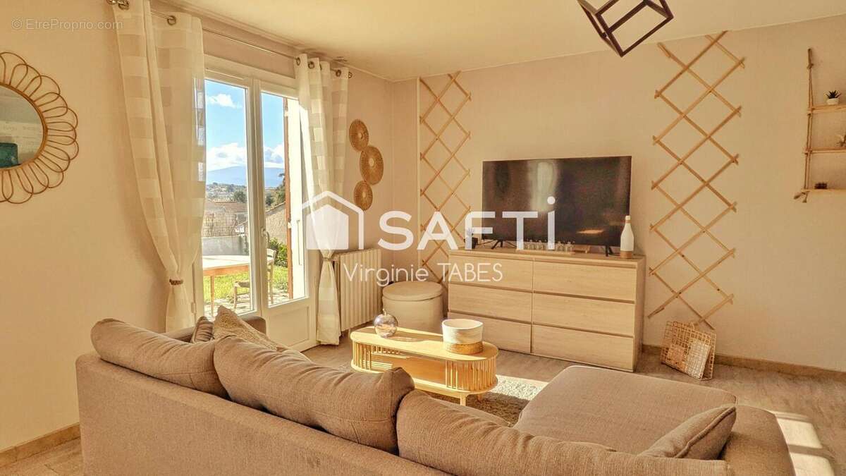 Photo 2 - Maison à CASTRES