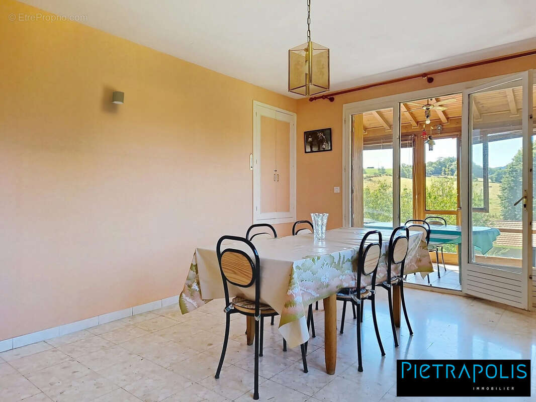 Maison à CHAUFFAILLES