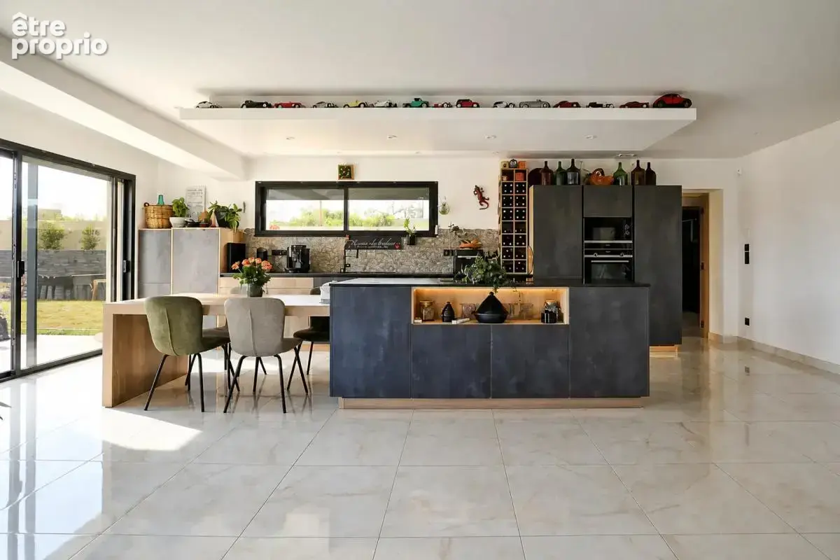 Maison de 8 pièces de 210 m² à Orthez - photo 4