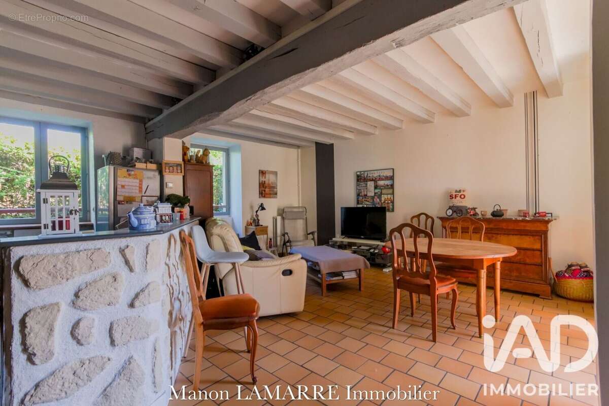 Appartement 87 m² à Issou  - photo 2