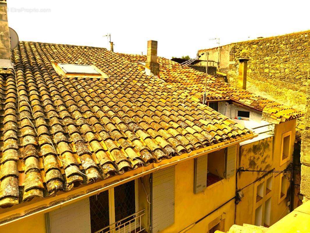 Appartement à PELISSANNE