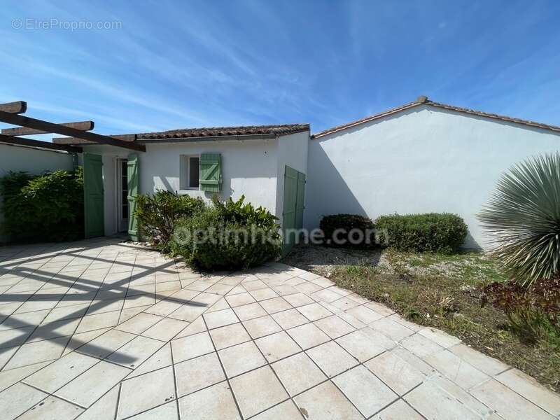 Maison à LE BOIS-PLAGE-EN-RE