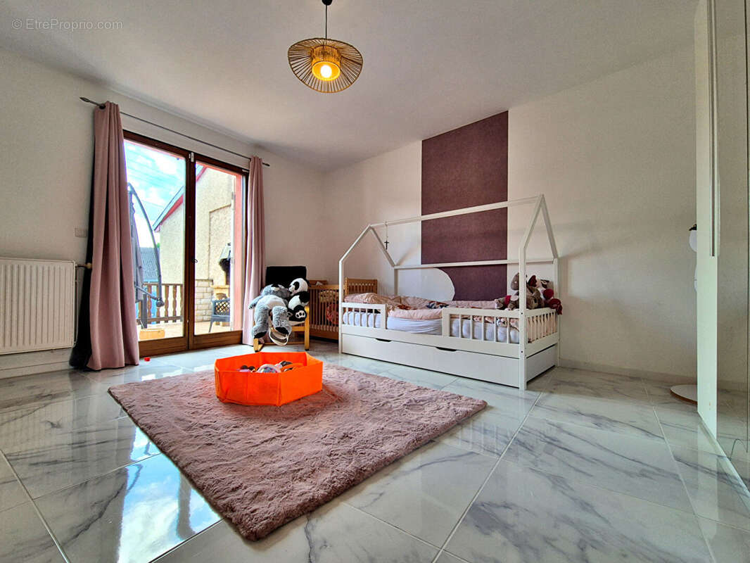 Maison à PAGNY-SUR-MEUSE