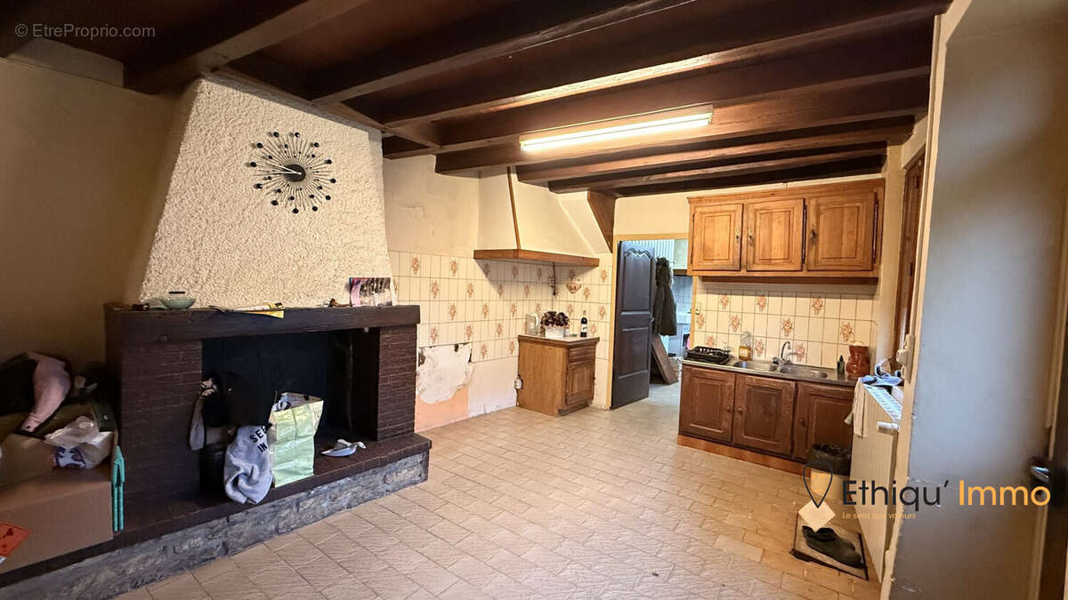 Maison à SOMMEVOIRE