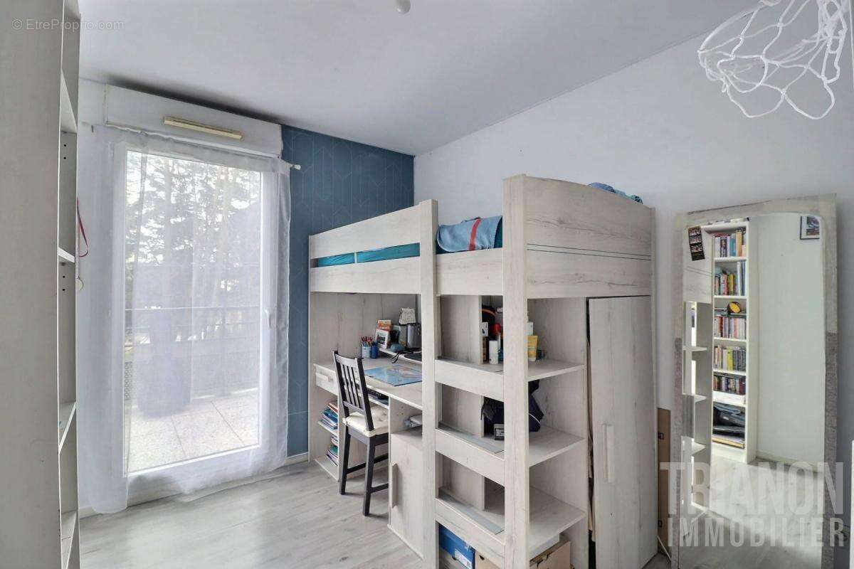 Appartement à LES MUREAUX