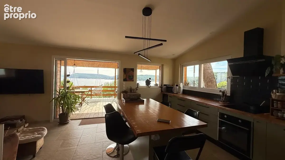 Maison de 61 m2 à vendre 2/3 pièces ISTRES (13) Face étang sans vis à vis avec stationnement et annexe - photo 10