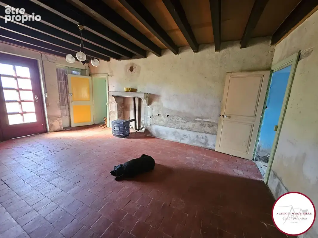 Maison de caractère à rénover , Lurcy-Lévis, 65 m² sur 6000 m² de terrain arboré - photo 3