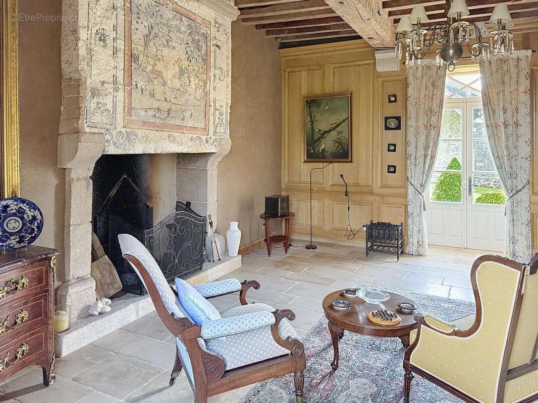 Photo 4 - Maison à LA CHAPELLE-MONTBRANDEIX