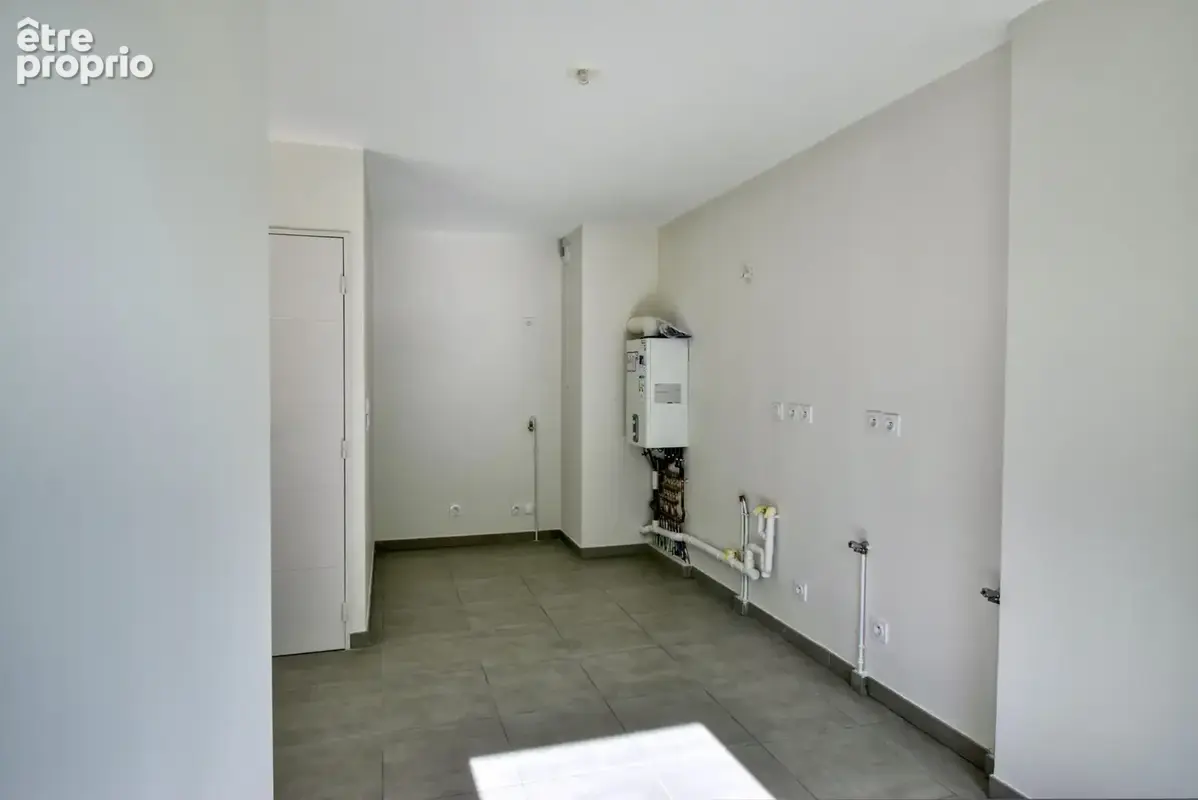 Appartement - T3 avec balcon fonctionnel, lumineux et cadre idéal ! - photo 8