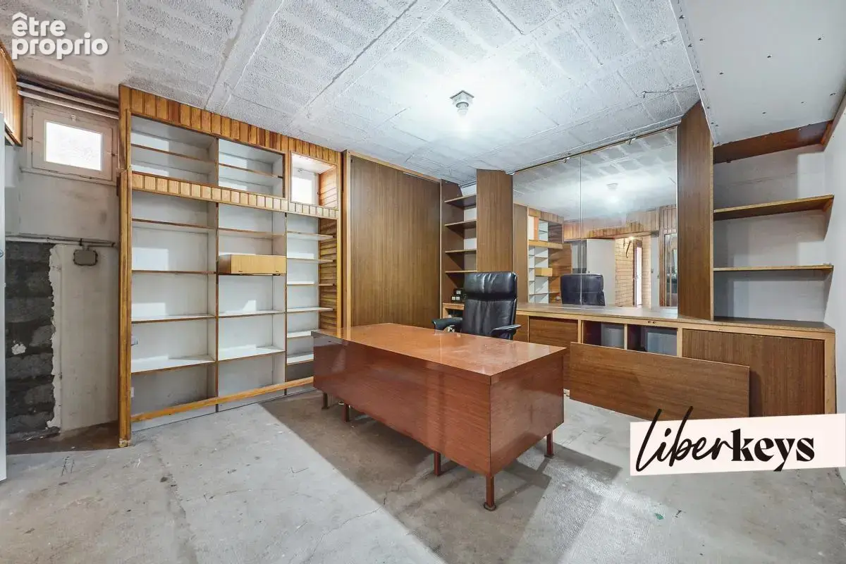 Maison familiale 278 m² avec jardin arboré, piscine, véranda, stationnements – Calme absolu - photo 13