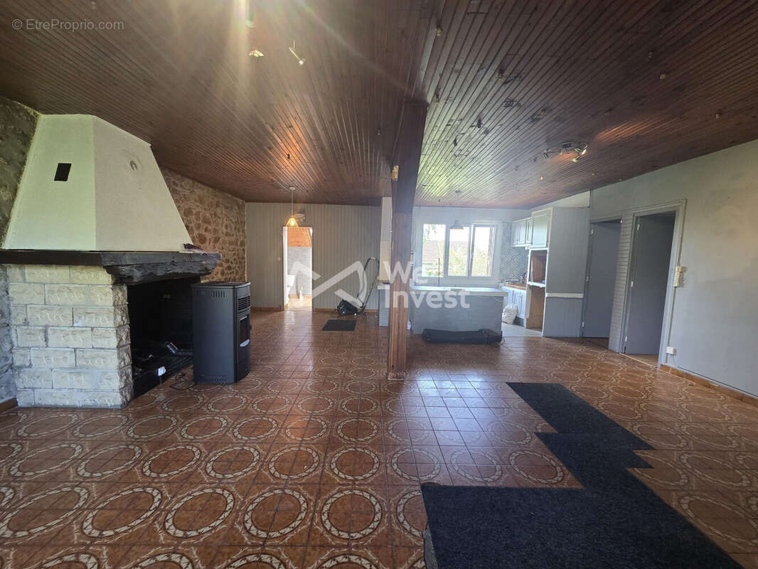 Maison 111 m² à Brassy  - photo 3