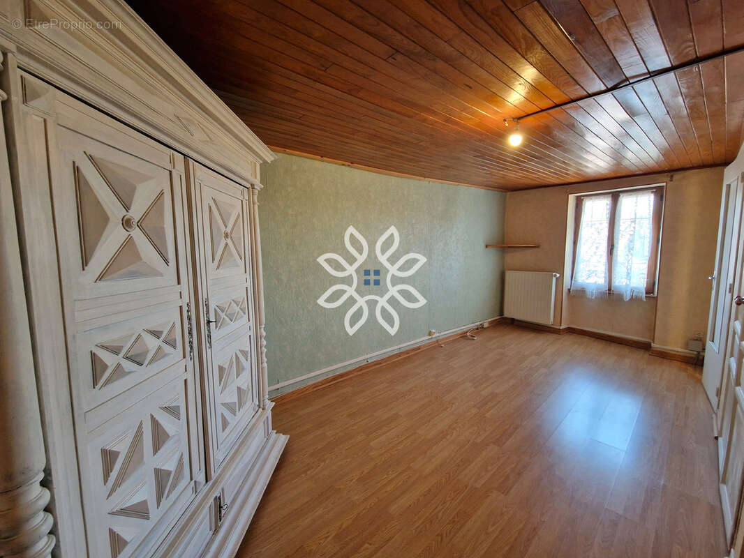 Maison en pierre de caractère au cœur de Lamothe - photo 14