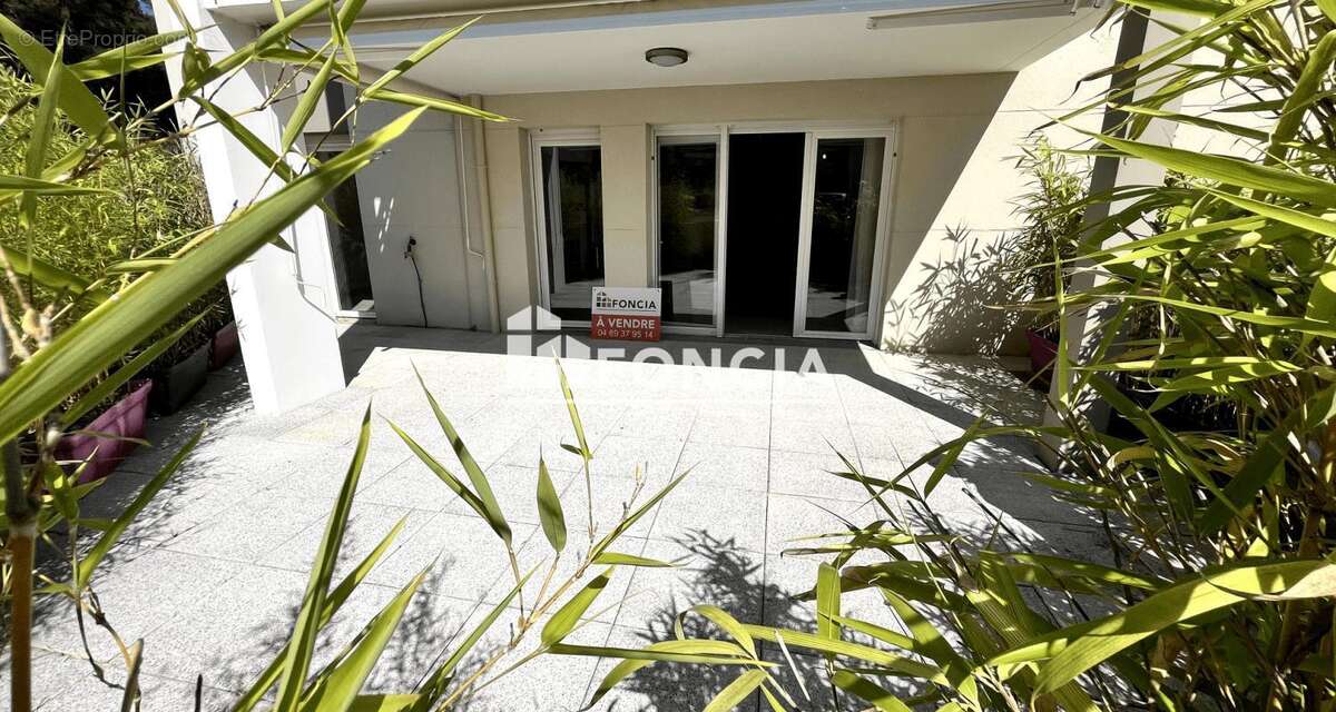 Appartement à LA LONDE-LES-MAURES