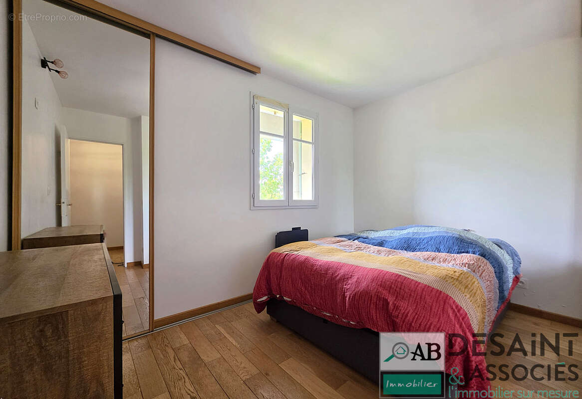 Appartement triplex T4 76m2 Balcon Box - photo 6