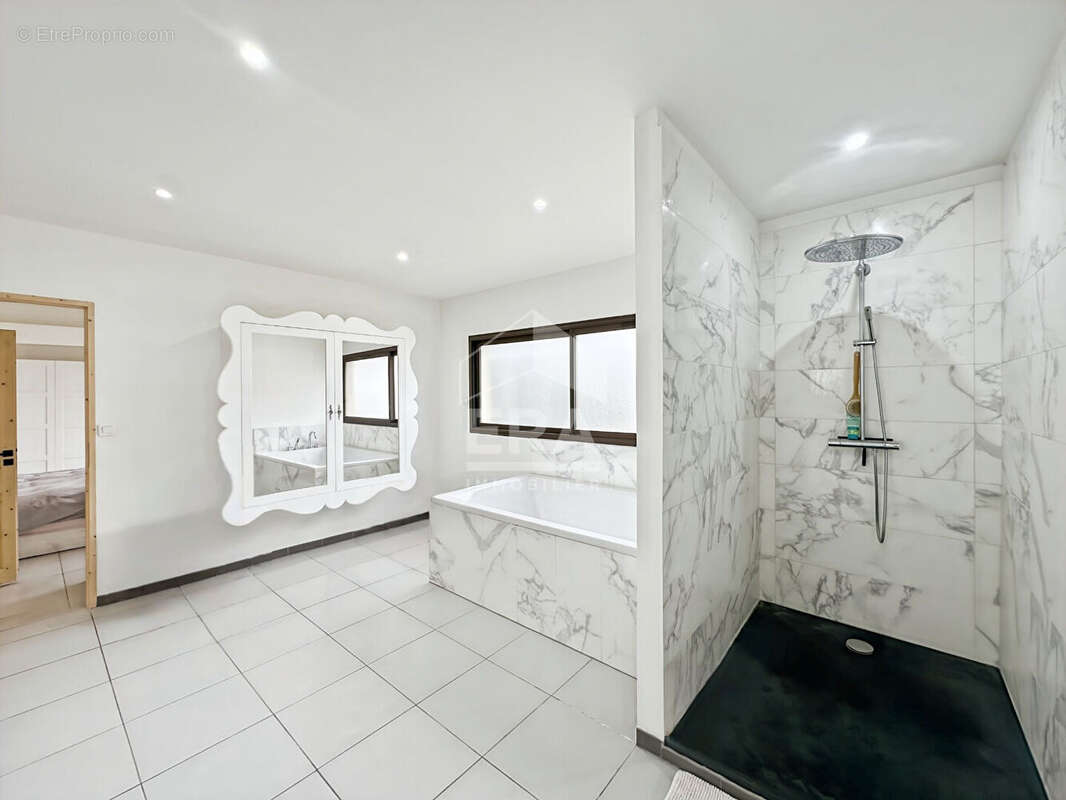 Maison 207m² à rognonas - photo 5