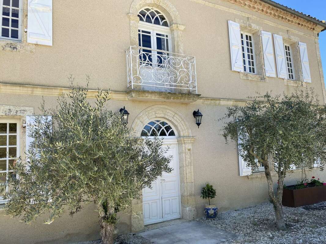 Maison à MAUVEZIN