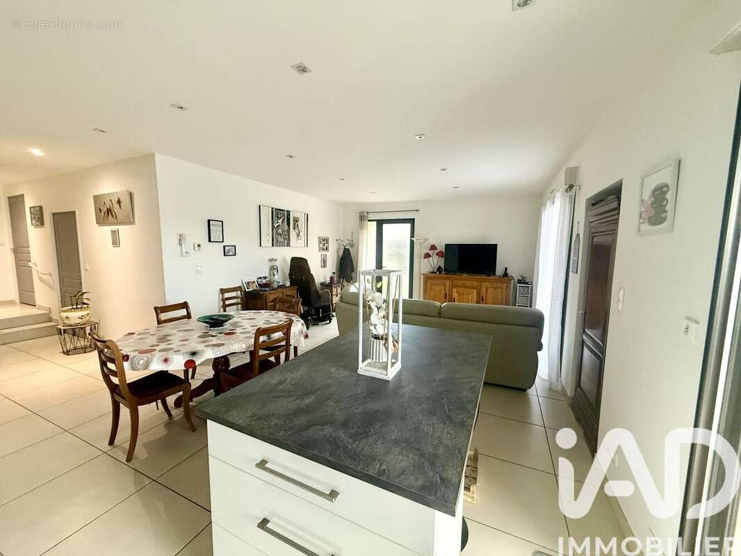 Photo 3 - Appartement à FRAISSES