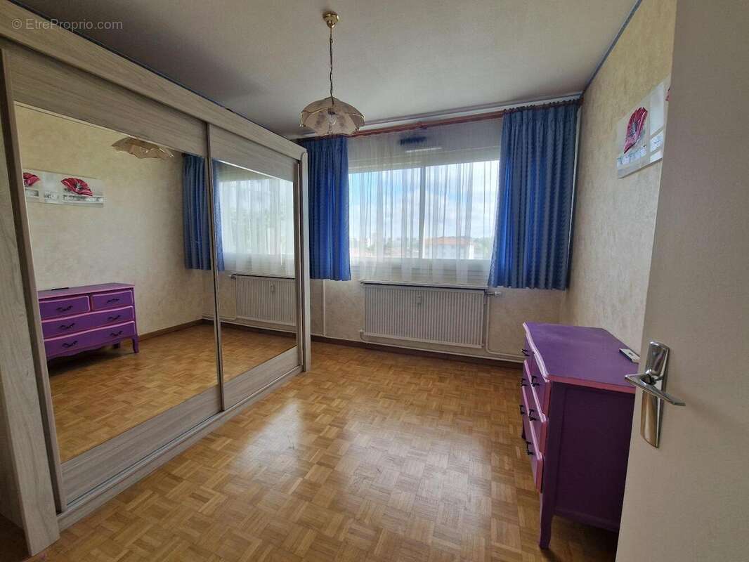   - Appartement à SAINT-PRIEST