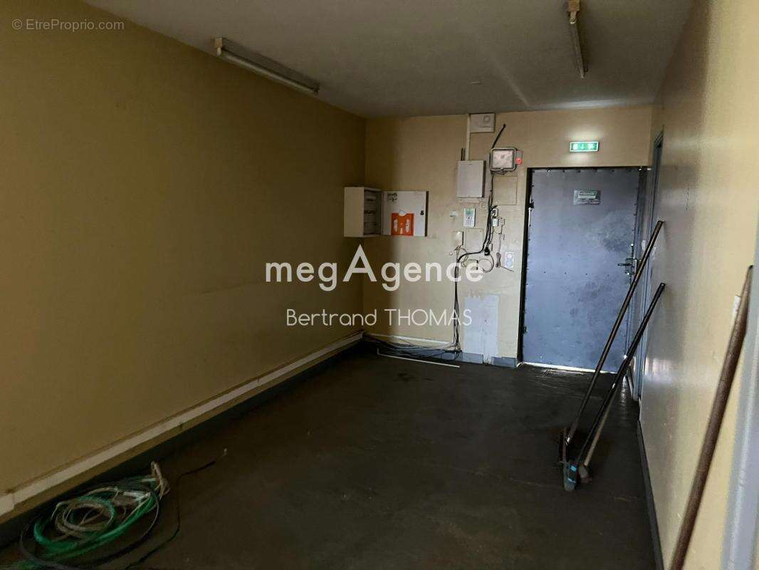 Commerce à SAINT-HILAIRE-DES-LANDES