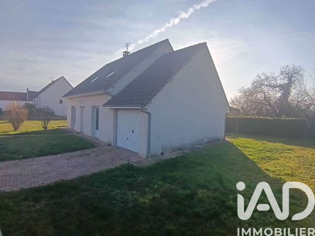 Photo 2 - Maison à CHEMILLY-SUR-YONNE
