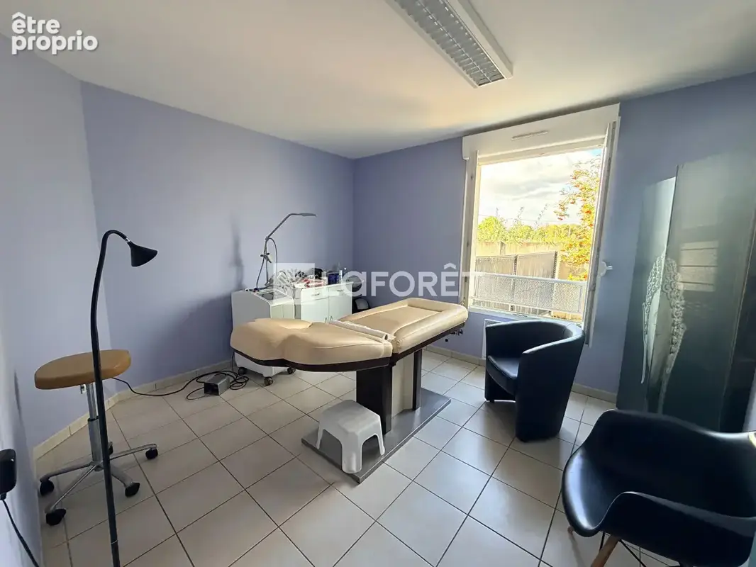 Grand appartement à aménager ou divisible en 2 appartements T3, 2 parkings - photo 5