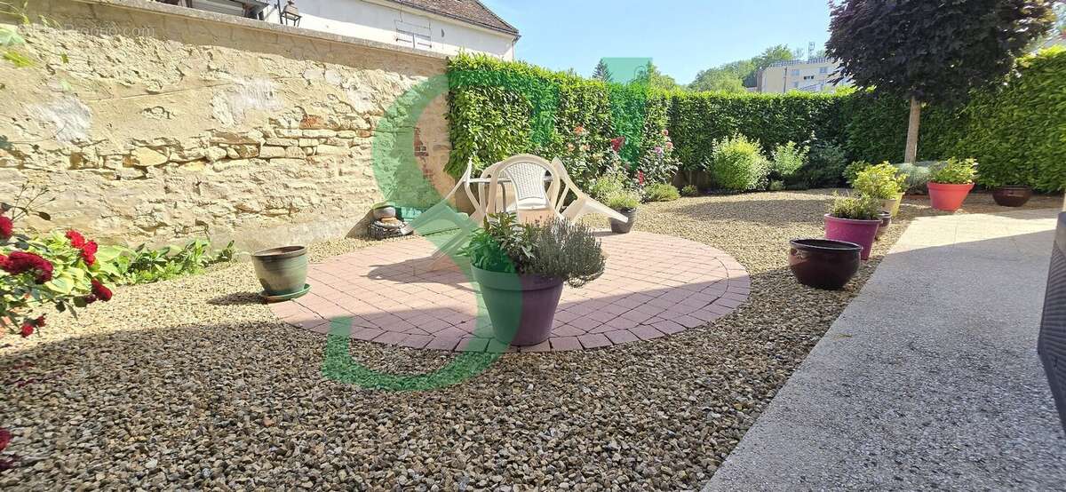 Appartement 86 m² à Chaumont-En-Vexin  - photo 2