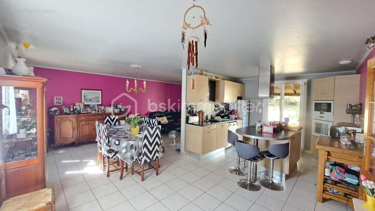 Maison à SAINT-ASTIER