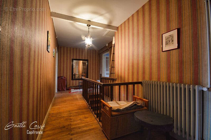 Maison 6 pièces MASSIGNAC (16) - photo 5