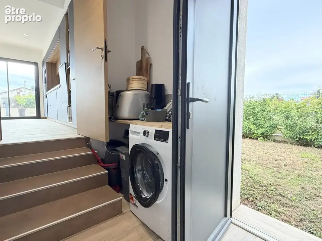 Villa contemporaine sur un très beau terrain avec piscine et puits - photo 10