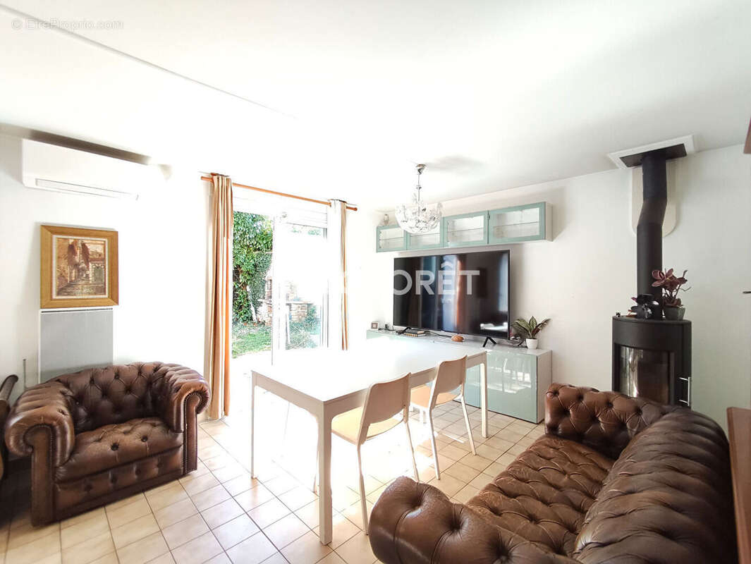 Maison à RIS-ORANGIS