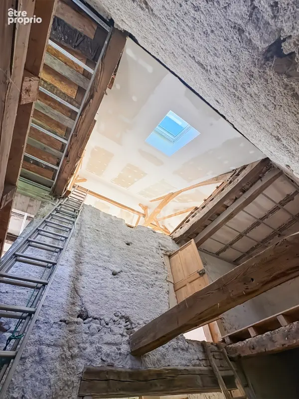Maison de caractere, toiture recente, dependances et projet pret a realiser - photo 16