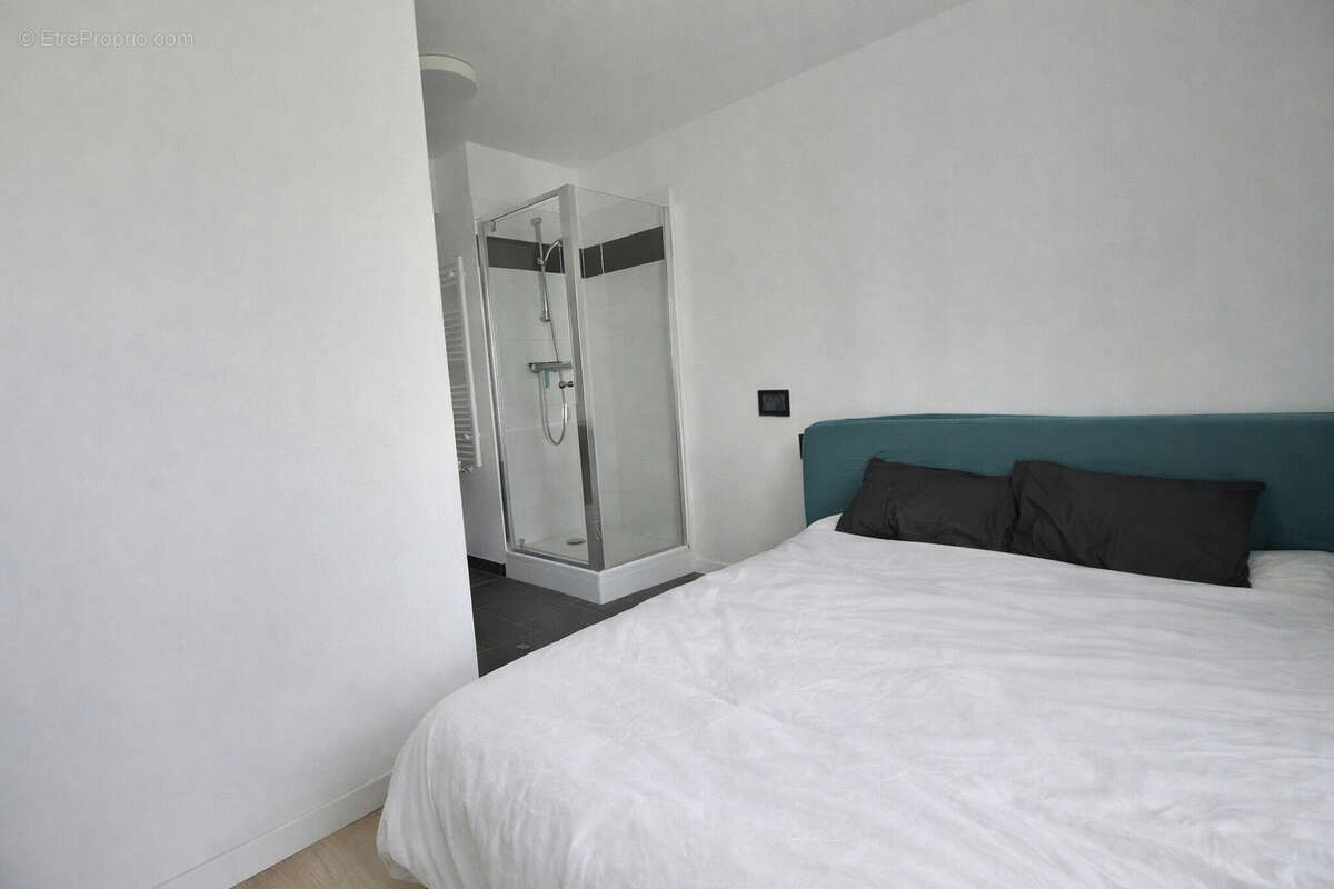 Appartement à COLOMBES