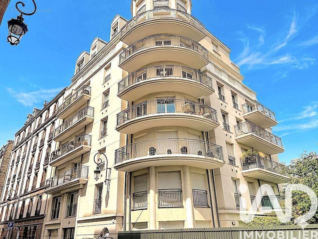 Photo 2 - Appartement à PUTEAUX