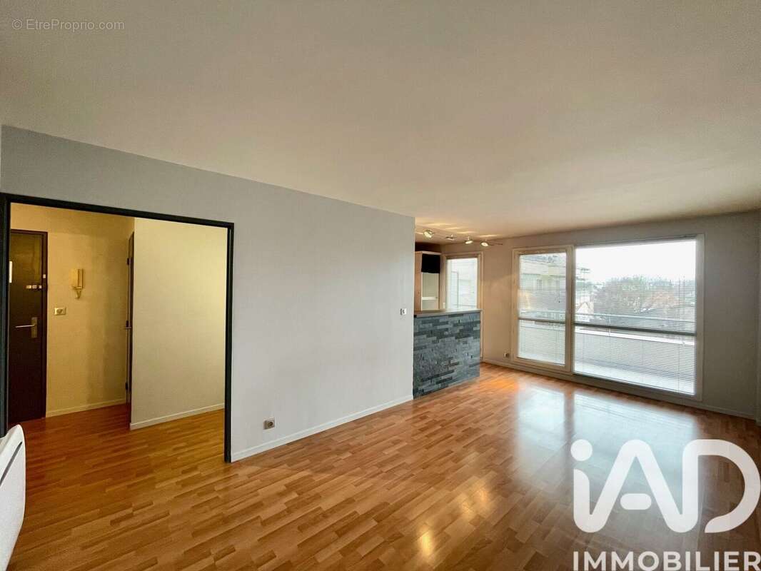 Photo 6 - Appartement à CHOISY-LE-ROI