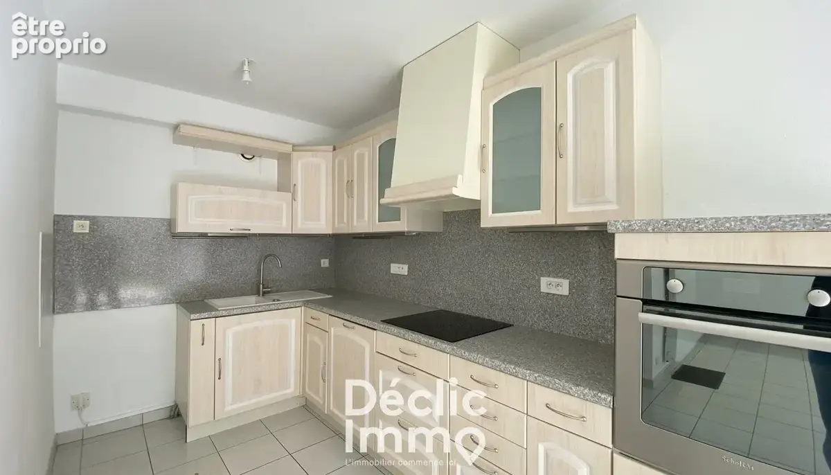 Maison mitoyenne de 92 m², 3 chambres, avec jardin clos - photo 4