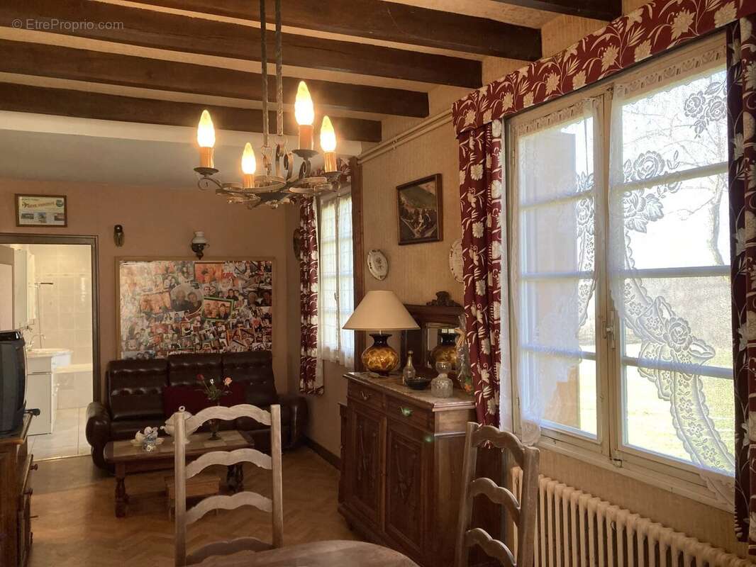 Maison à GINOUILLAC