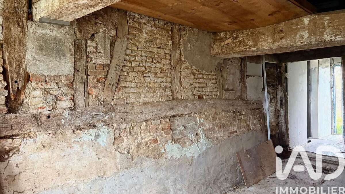 Maison 72 m² à Jayat  - photo 8