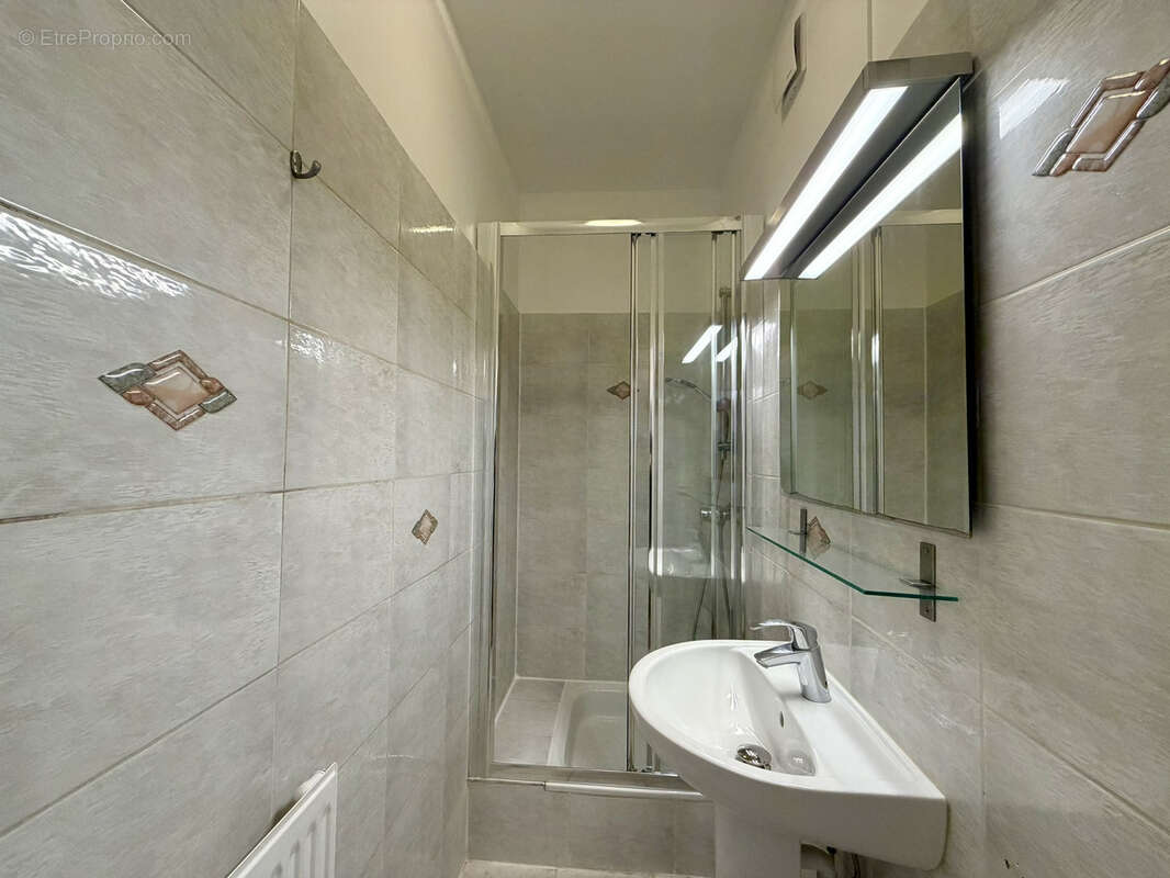 Appartement à PARIS-3E
