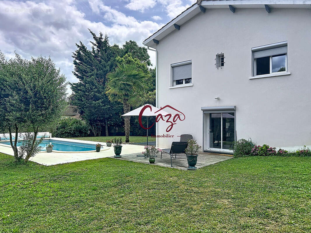 Maison à LATRESNE