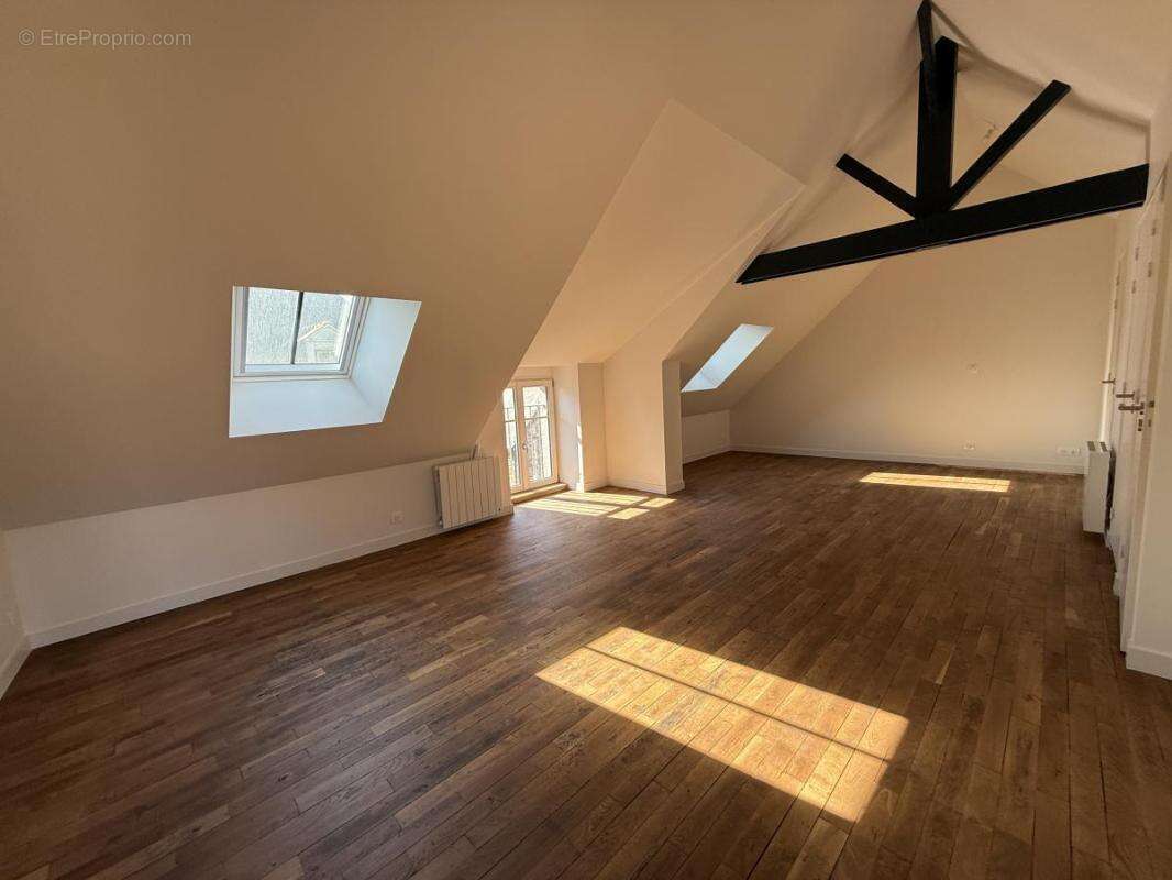 Maison à SAINT-SULIAC