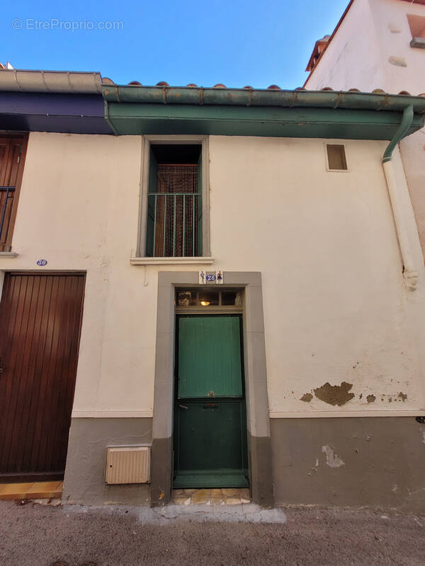 Maison à SAINT-LAURENT-DE-CERDANS