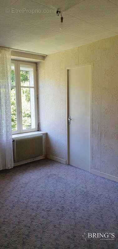 Maison à CORRAVILLERS